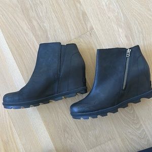 Sorel - Joan wedge booties Brand New